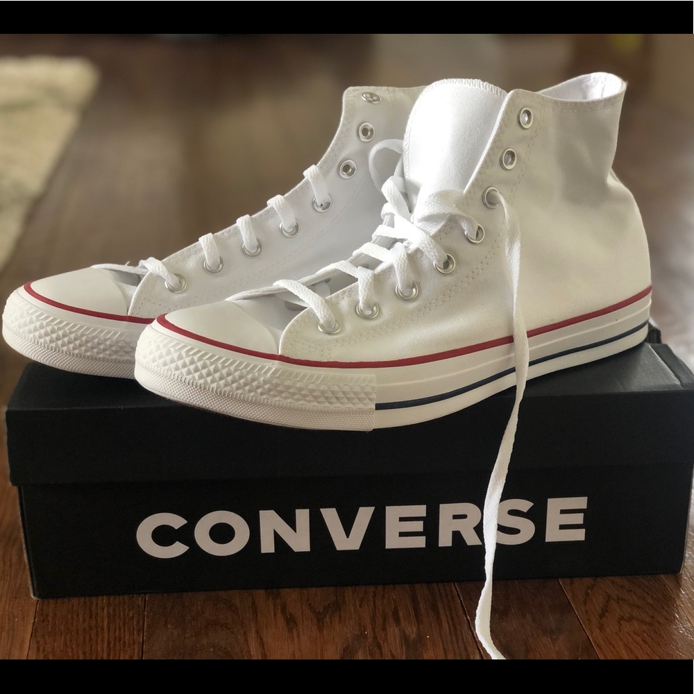 MENS Converse Chuck taylors.